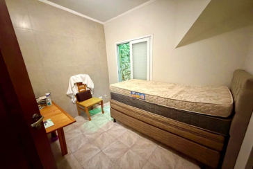  Casa assobradada à venda no Bairro do Jardim Líbano na Rua Leonardo Lerner