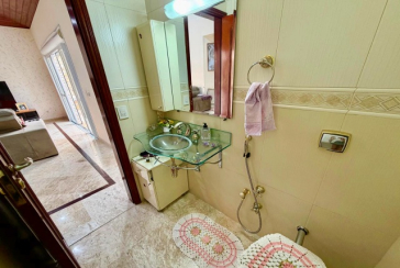  Casa assobradada à venda no Bairro do Jardim Líbano na Rua Leonardo Lerner