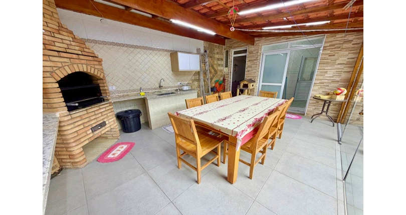  Casa assobradada à venda no Bairro do Jardim Líbano na Rua Leonardo Lerner