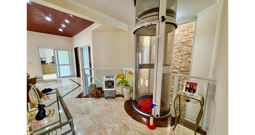  Casa assobradada à venda no Bairro do Jardim Líbano na Rua Leonardo Lerner
