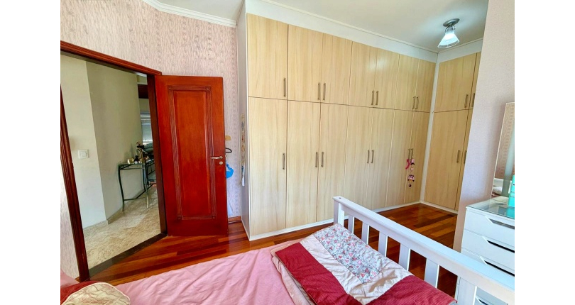  Casa assobradada à venda no Bairro do Jardim Líbano na Rua Leonardo Lerner