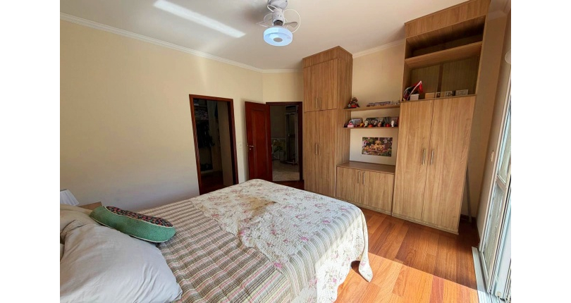  Casa assobradada à venda no Bairro do Jardim Líbano na Rua Leonardo Lerner