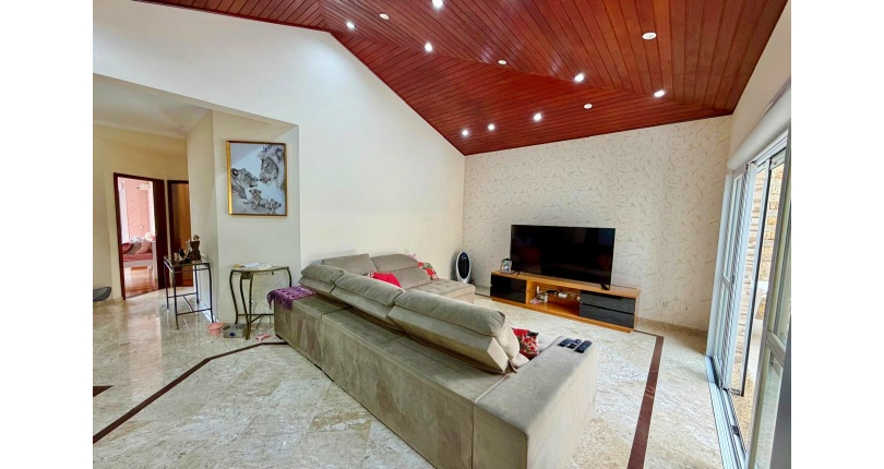  Casa assobradada à venda no Bairro do Jardim Líbano na Rua Leonardo Lerner