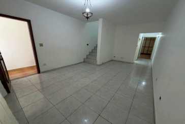  Sobrado à venda no Bairro da Vila Palmeiras na Rua Águas da Prata, 