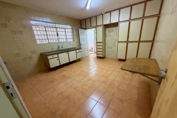  Sobrado à venda no Bairro da Vila Palmeiras na Rua Águas da Prata, 