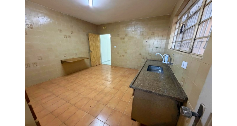  Sobrado à venda no Bairro da Vila Palmeiras na Rua Águas da Prata, 