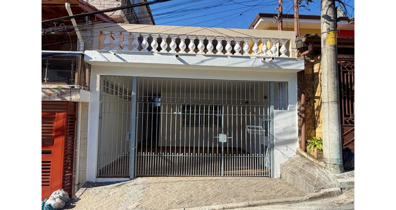Sobrado à venda no Bairro da Vila Palmeiras na Rua Águas da Prata