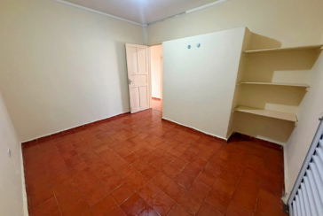 Casa assobradada à venda no Bairro da Vila Pereira Barreto 