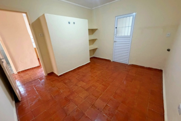 Casa assobradada à venda no Bairro da Vila Pereira Barreto 