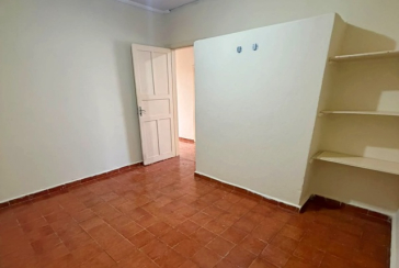 Casa assobradada à venda no Bairro da Vila Pereira Barreto 