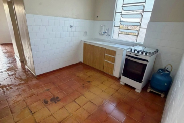 Casa assobradada à venda no Bairro da Vila Pereira Barreto 