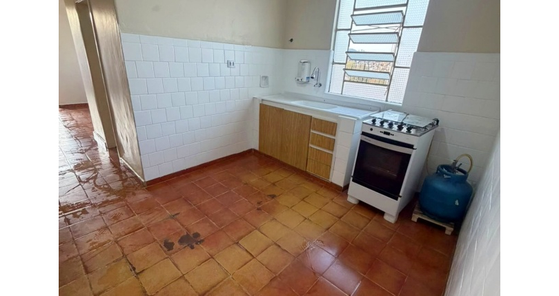 Casa assobradada à venda no Bairro da Vila Pereira Barreto 