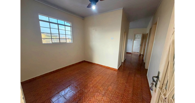 Casa assobradada à venda no Bairro da Vila Pereira Barreto 