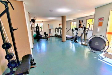 Lindo Apartamento à venda no Bairro do Parque Maria Domitila na Rua Willis Roberto Banks 401