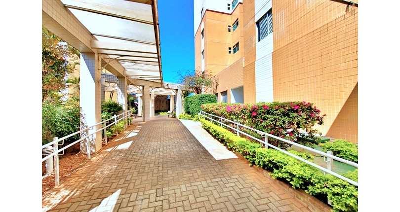 Lindo Apartamento à venda no Bairro do Parque Maria Domitila na Rua Willis Roberto Banks 401