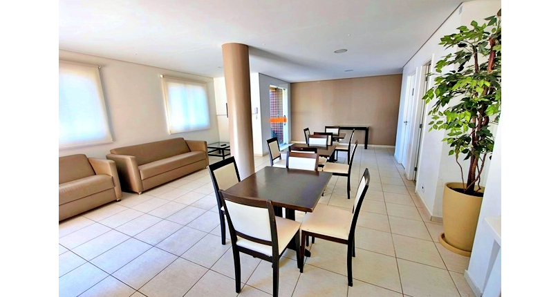 Lindo Apartamento à venda no Bairro do Parque Maria Domitila na Rua Willis Roberto Banks 401