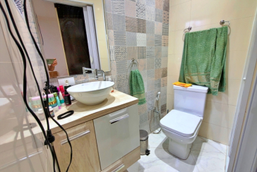 Sobrado à venda no Bairro do Conjunto Habitacional Turística na Rua Sérgio Britto,