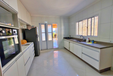 Sobrado à venda no Bairro do Conjunto Habitacional Turística na Rua Sérgio Britto,