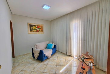 Sobrado à venda no Bairro do Conjunto Habitacional Turística na Rua Sérgio Britto,