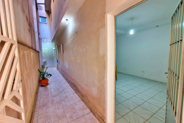 Sobrado à venda no Bairro do Conjunto Habitacional Turística na Rua Sérgio Britto,
