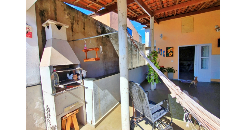 Sobrado à venda no Bairro do Conjunto Habitacional Turística na Rua Sérgio Britto,