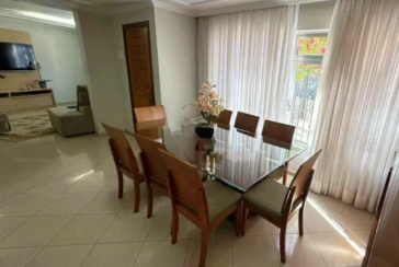 Sobrado à venda no Bairro do Jardim Regina na Rua Antônio Raiol