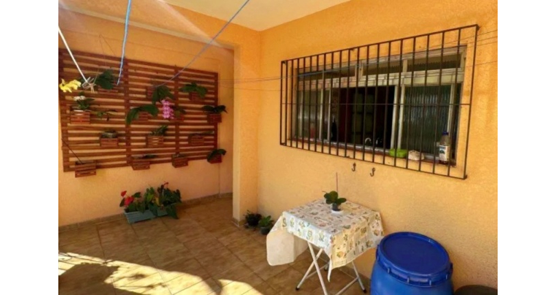 Sobrado à venda no Bairro do Jardim Regina na Rua Antônio Raiol