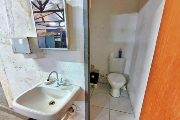 Imóvel Comercial à venda no Bairro do Parque Maria Domitila na Rua Francisco Basílio de Melo