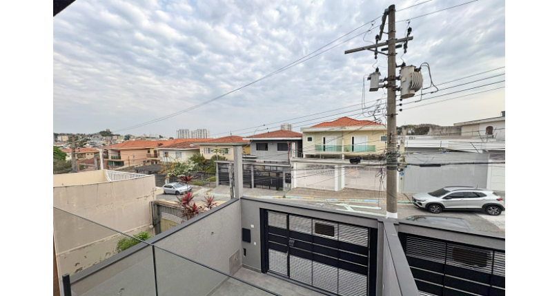 Sobrado novo à venda no Bairro do Parque São Domingos na Rua Eurípedes Torres 94