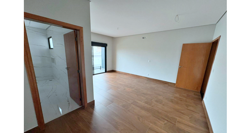 Sobrado novo à venda no Bairro do Parque São Domingos na Rua Eurípedes Torres 94