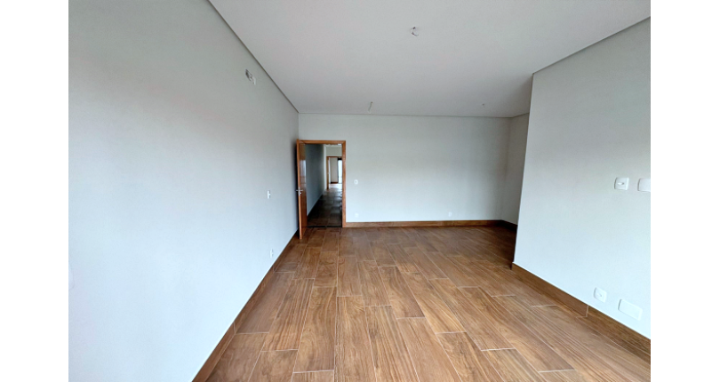 Sobrado novo à venda no Bairro do Parque São Domingos na Rua Eurípedes Torres 94