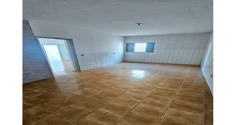  Casa à venda no Bairro do Parque Maria Domitila na Rua Itapejara