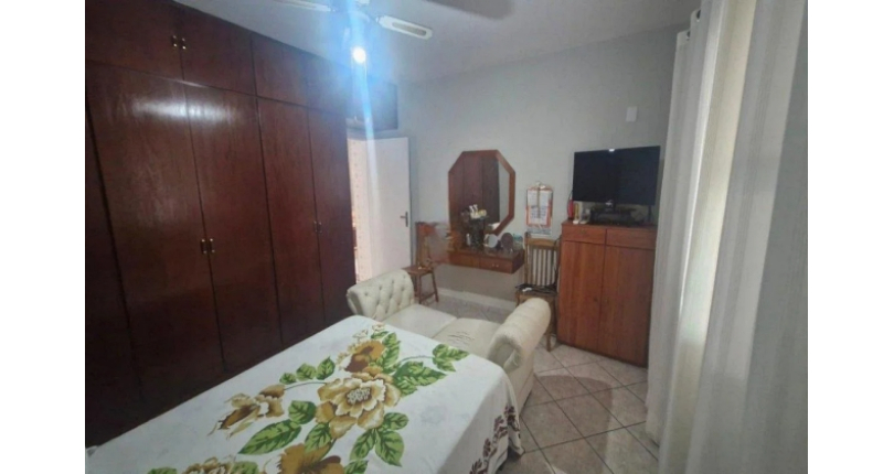 Casa Térrea à venda no Bairro do Jardim Felicidade (Zona Oeste) na Rua Rosálio José da Conceição