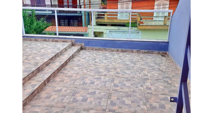 Sobrado à venda no Bairro do Jardim Pinheiros na Rua Alex Lizal,