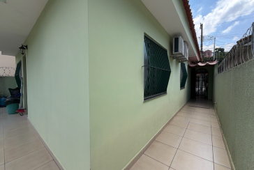 Sobrado à venda no Bairro do Jardim Regina na Rua Benedito Lacerda,