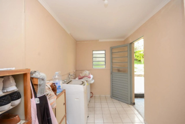 Casa Térrea à venda no Bairro do Parque São Domingos na Rua Homero Sales