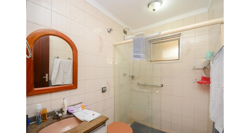 Casa Térrea à venda no Bairro do Parque São Domingos na Rua Homero Sales
