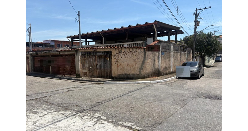 Terreno à venda Rua Mariana Camargo, Parque Maria Domitila - Imóveis à Venda