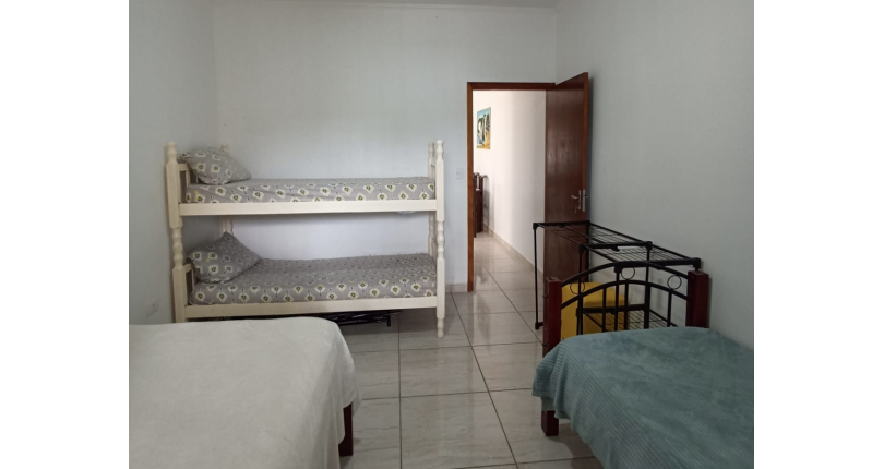 Casa à venda em Mongaguá no Bairro do Balneário Plataforma II, na Avenida Munhoz Miguel Bonilha