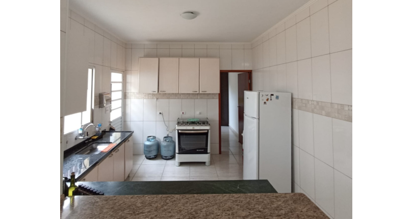 Casa à venda em Mongaguá no Bairro do Balneário Plataforma II, na Avenida Munhoz Miguel Bonilha