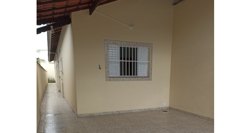 Casa à venda em Mongaguá no Bairro do Balneário Plataforma II, na Avenida Munhoz Miguel Bonilha