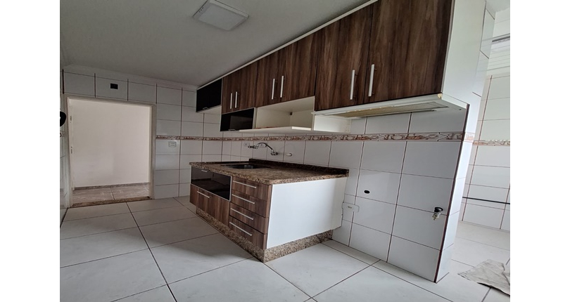 Apartamento à venda no Bairro do Jardim Regina na Avenida Agenor Couto de Magalhães 222