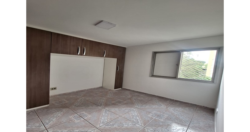 Apartamento à venda no Bairro do Jardim Regina na Avenida Agenor Couto de Magalhães 222