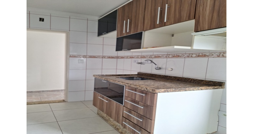 Apartamento à venda no Bairro do Jardim Regina na Avenida Agenor Couto de Magalhães 222