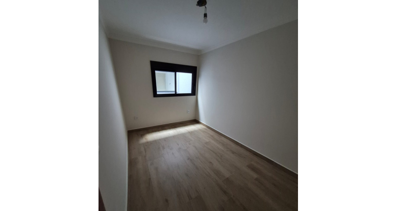 Sobrado novo à venda no Bairro da Vila Santa Edwiges na Rua Cipriano de Góis 54