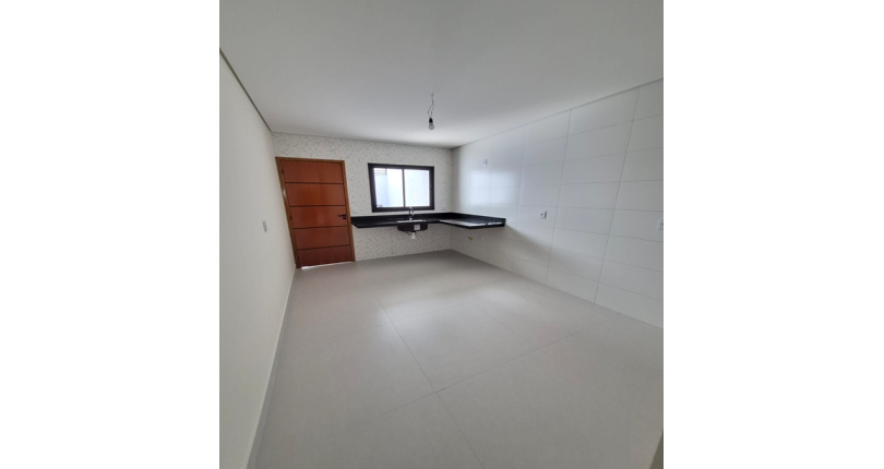 Sobrado novo à venda no Bairro da Vila Santa Edwiges na Rua Cipriano de Góis 54