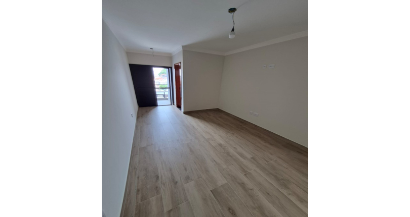 Sobrado novo à venda no Bairro da Vila Santa Edwiges na Rua Cipriano de Góis 56