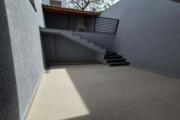 Sobrado novo à venda no Bairro da Vila Santa Edwiges na Rua Cipriano de Góis 58