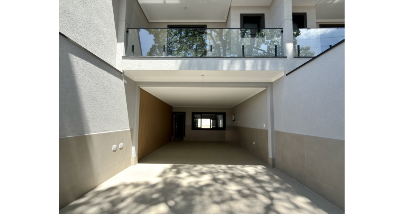 Lindo Sobrado novo à venda no Bairro do Parque São Domingos na Rua Francisco Pereira Santos
