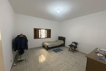  Casa Térrea à venda no Bairro do Parque São Domingos na Rua João Batista Botelo,